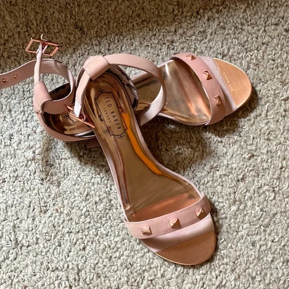 Ted Baker sandals - Picture 10 of 11